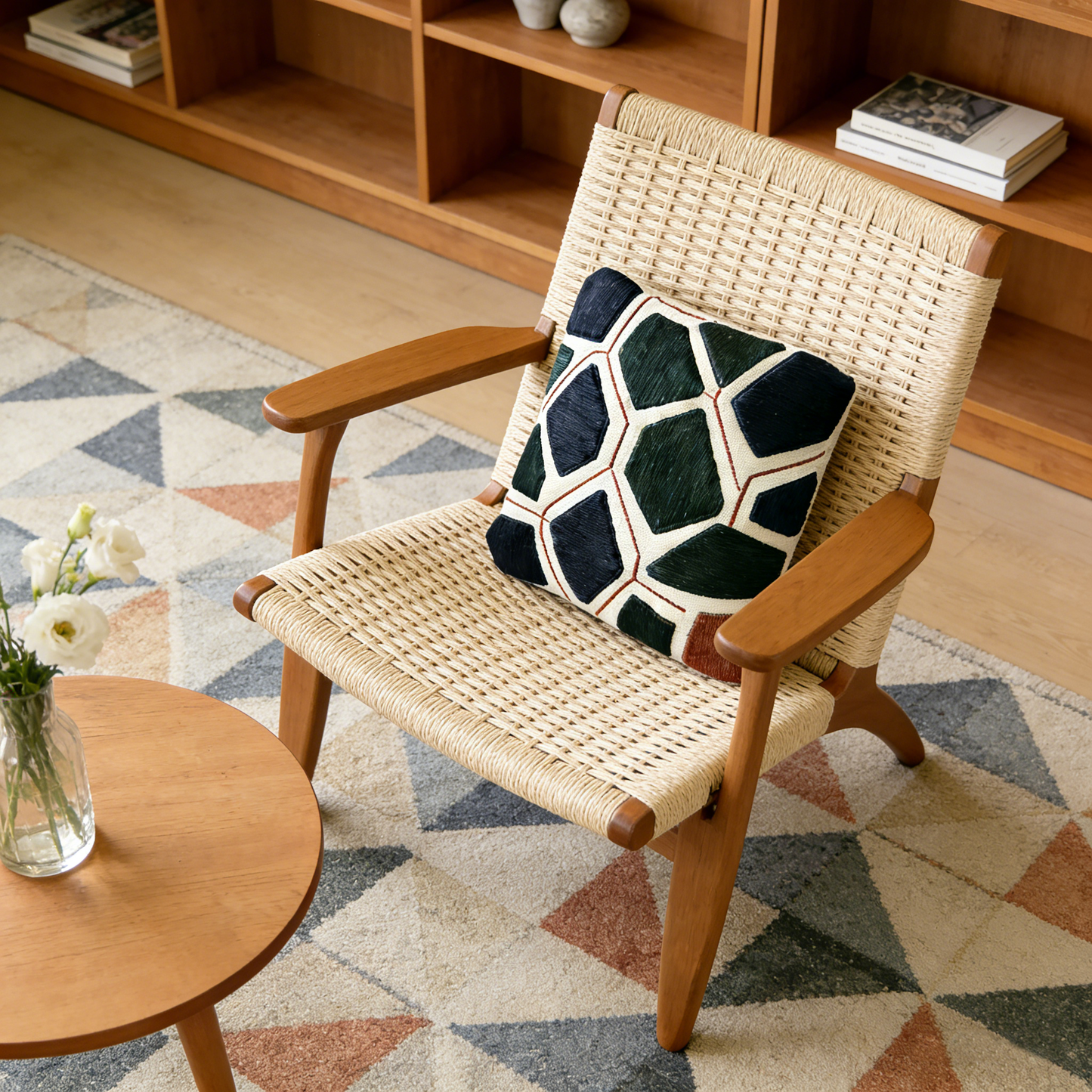 Geometric pattern throw pillow